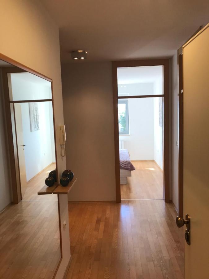 Apartment Angela With Private Garage Slot Pula Zewnętrze zdjęcie