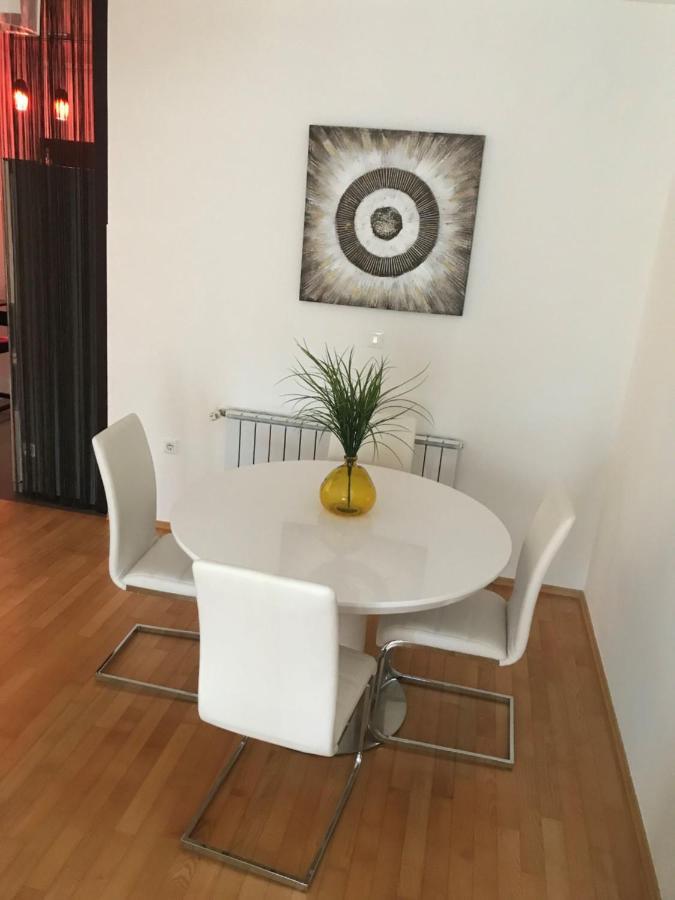 Apartment Angela With Private Garage Slot Pula Zewnętrze zdjęcie